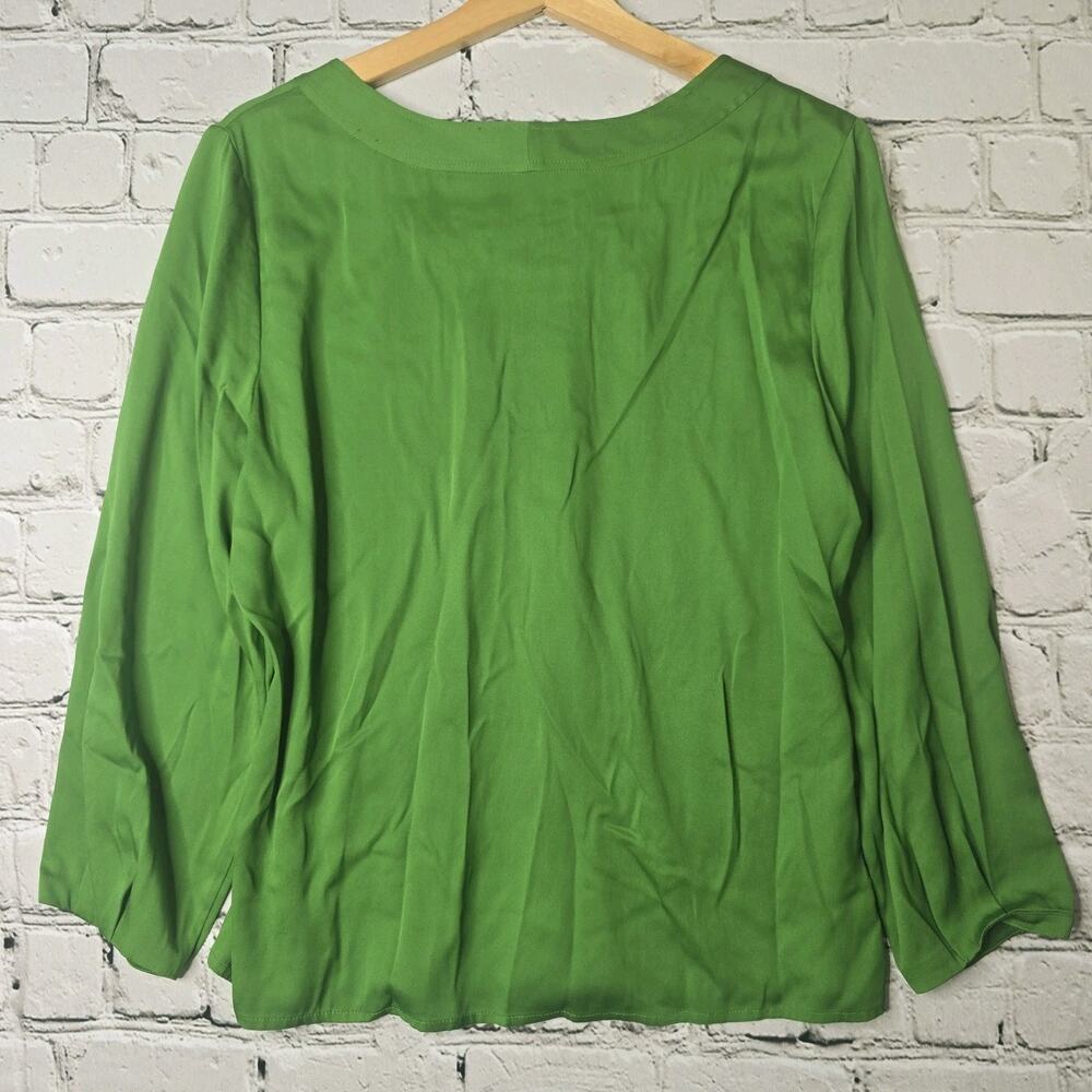Talbots Petite Silk Parakeet Green Pleated Accent Relaxed Fit Blouse Size 12P - Picture 8 of 11